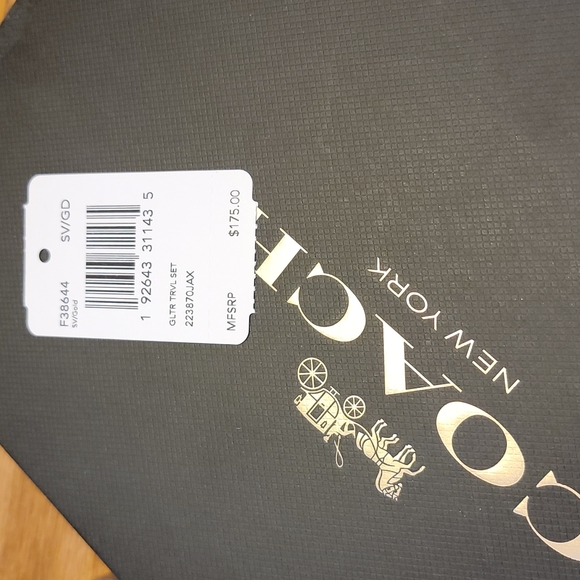 Coach Gold Star Glitter travel set - Picture 5 of 5